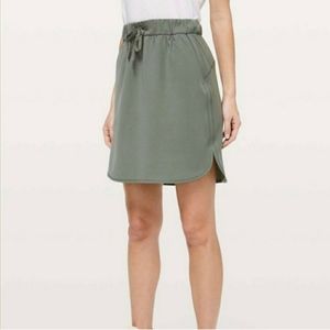 Lululemon Sage Green on the Fly Skirt